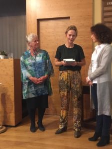 Korine van Veldhuijsen met Ruth Cooiman en Ineke Koedam